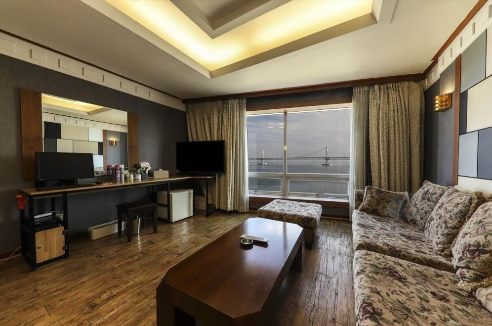Bridge Hotel Pusan Exteriér fotografie